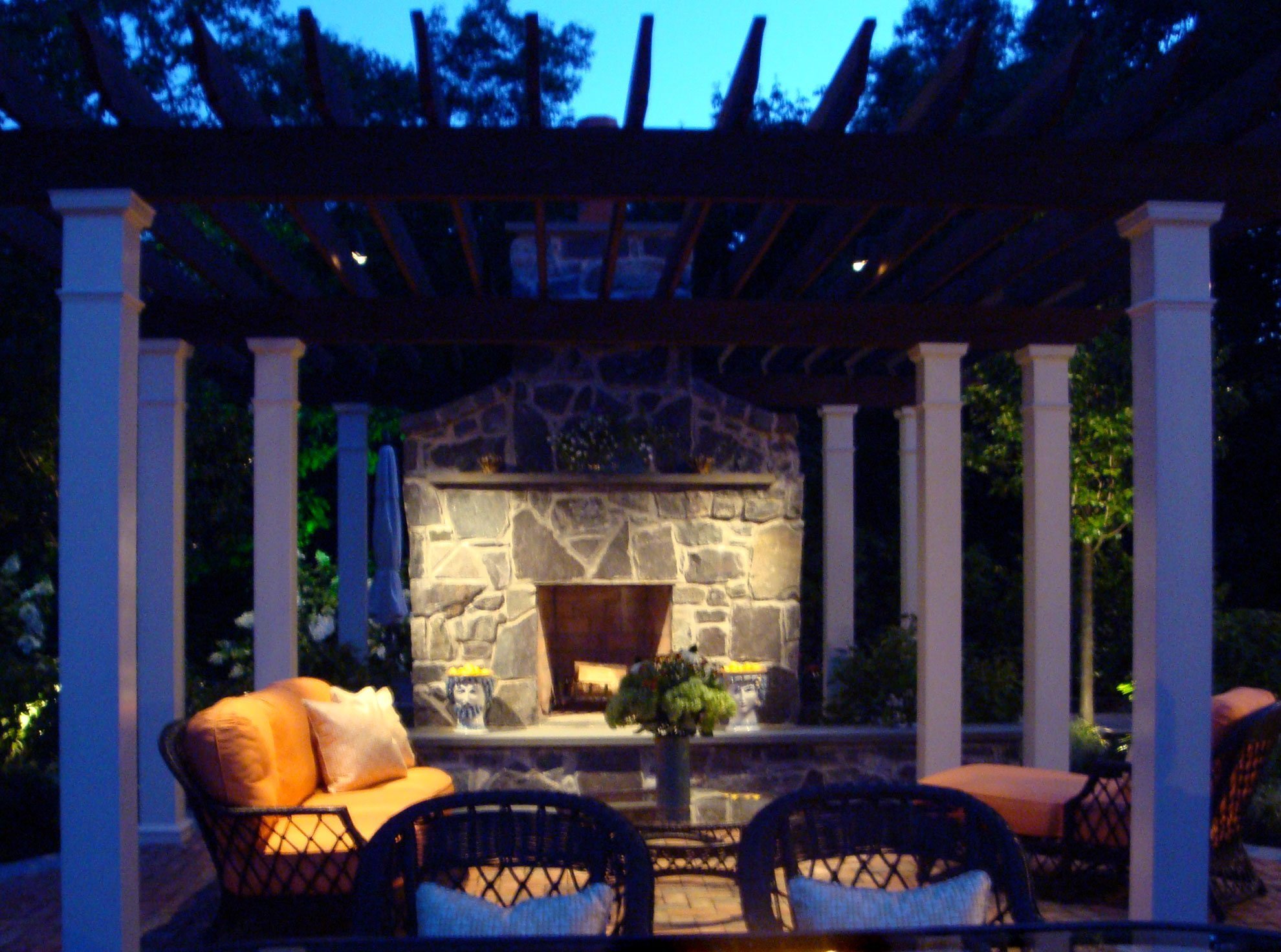 night-pergola-architecture-lighting-crop