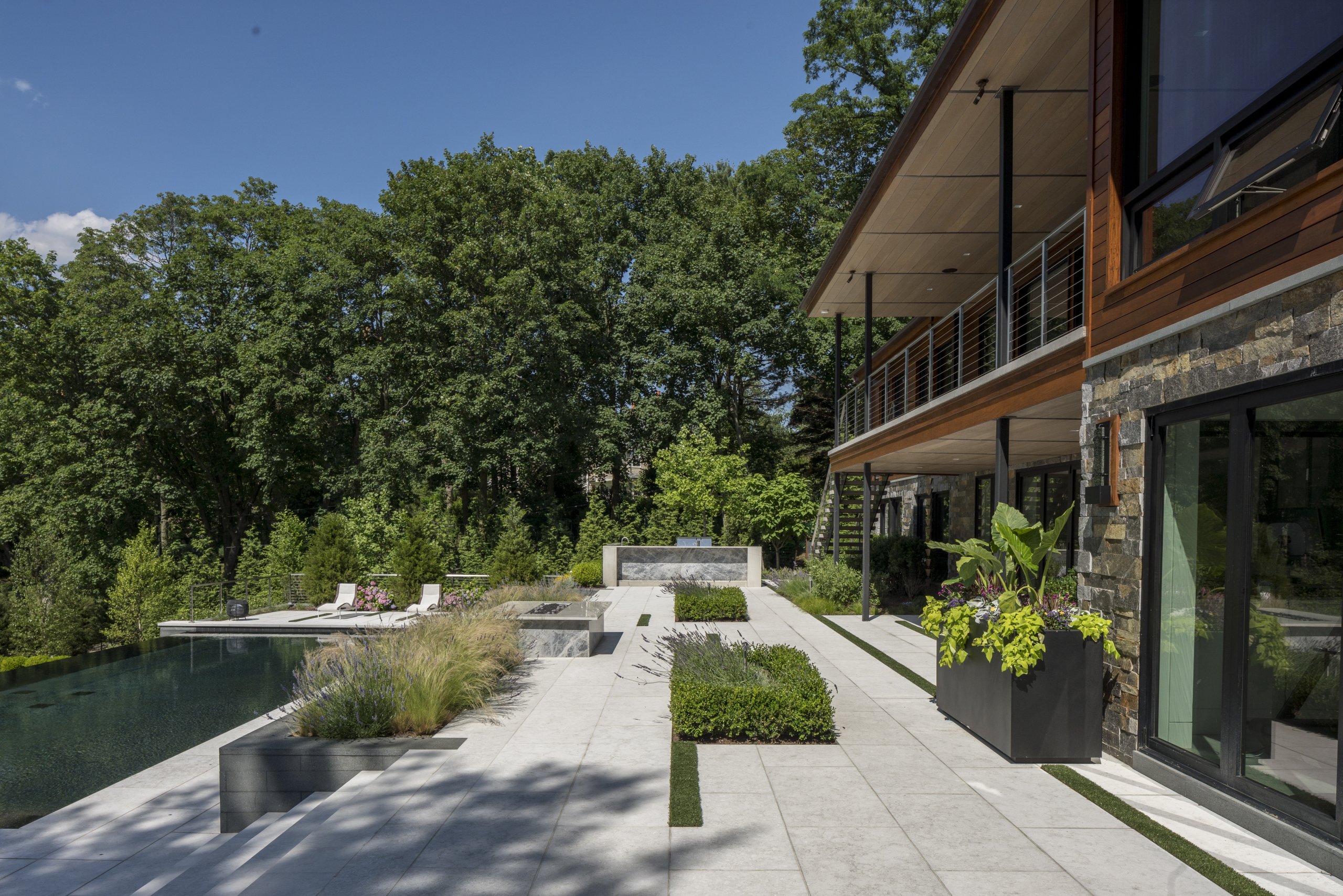 08NurturingNatureinSandsPoint